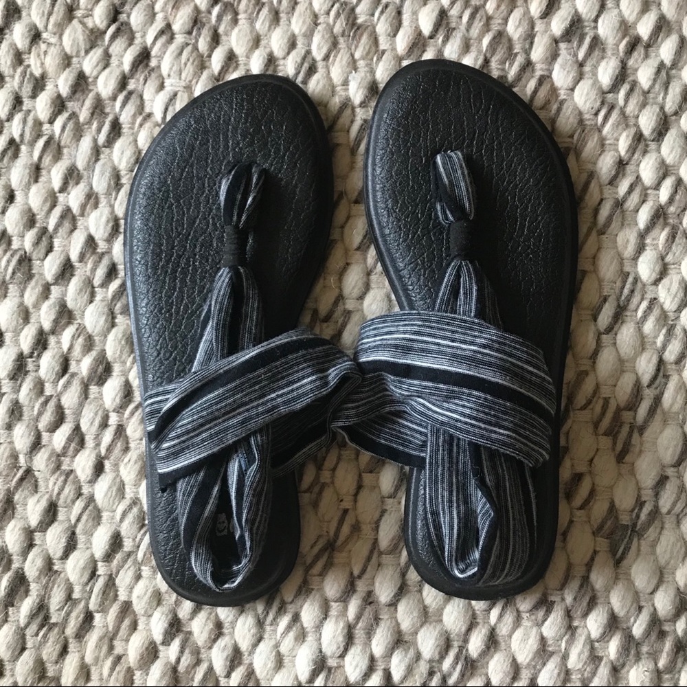 Sanuk yoga sling sandals